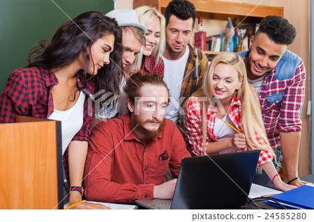 Student High School Group With Professor Using 24585280