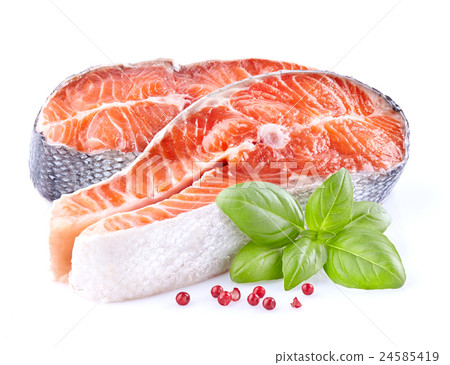 Salmon with spices 24585419
