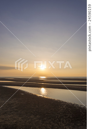 Sunset over the Masutama coast 24590159