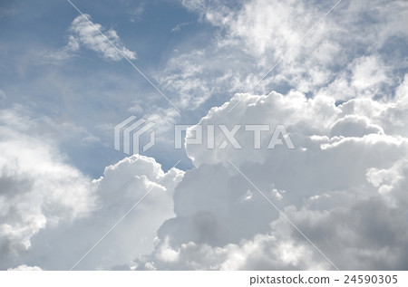 夏の雲 24590305