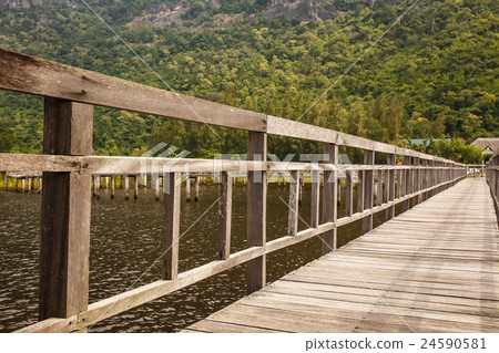 Khao Sam Roi Yod National Park, Thailand. 24590581
