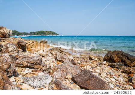 pattaya beach in Koh Larn,Thailand 24590635