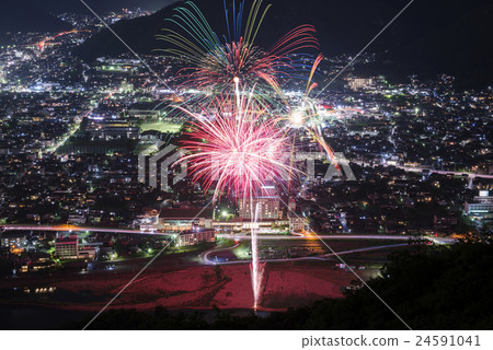 煙花和夜景 24591041
