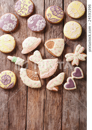 Mother's Day gingerbread cookies close-up Mother's Day gingerbread cookies close-up 24591996