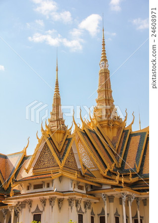 The royal palace in Phnom Penh, Cambodia. The royal palace in Phnom Penh, Cambodia. 24608971