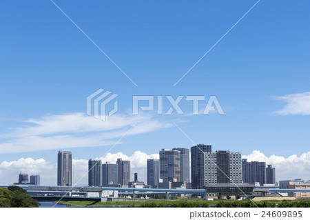 Tokyo city scenery Shinonome Rinkai subcenter heart clear blue sky copy space 24609895