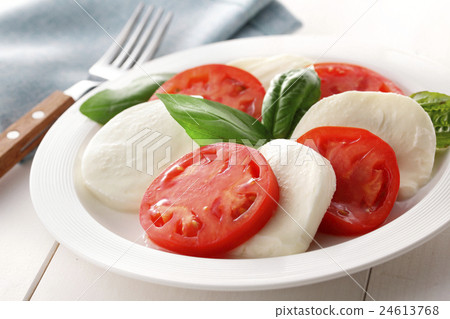 Caprese of tomato and mozzarella 24613768