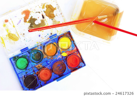 Old watercolor palette box with brush Old watercolor palette box with brush 24617326