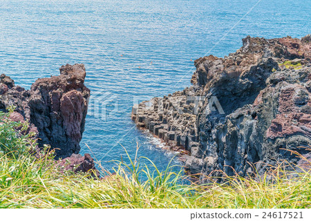 Jungmun Daepo Coast Jusangjeolli Cliff, Jeju Jungmun Daepo Coast Jusangjeolli Cliff, Jeju 24617521