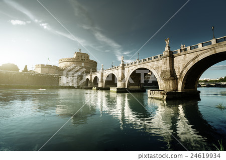 Sant Angelo Castle and Bridge, Rome, Italia 24619934