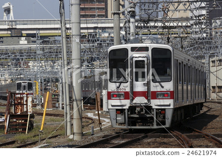 Tojo line entering the Itabashi Denkei line 30000 series 24621974