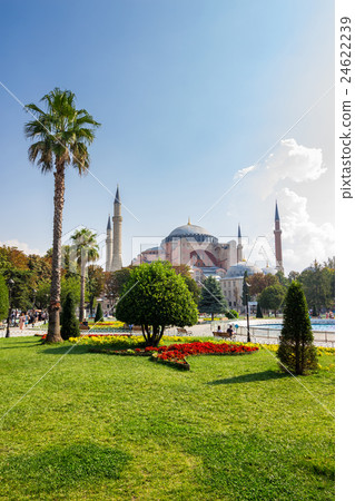Sultanahmet Park a popular tourists area 24622239