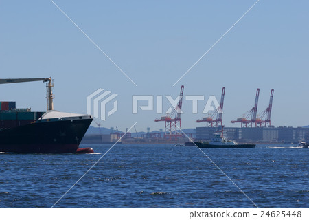 Container ship 24625448