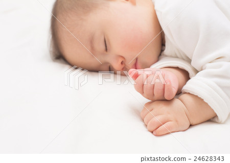 Baby to take a nap 24628343