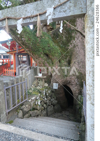 Kumano Nachi Taisha - a camphor shop - Kumano Nachi Taisha - a camphor shop - 24628366