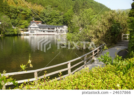 Lake Kinrinko Yufuin no Mori Japan 24637866
