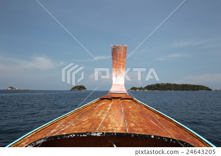Traditional Thai boat 24643205