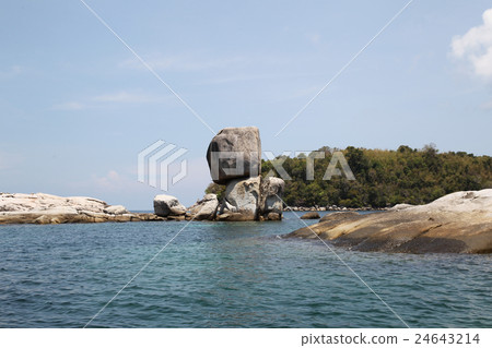 scenic views of the coastline of archipelago scenic views of the coastline of archipelago 24643214