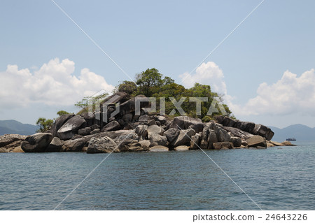 scenic views of the coastline of archipelago 24643226