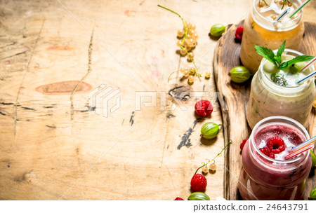 Berry fresh smoothies. 24643791