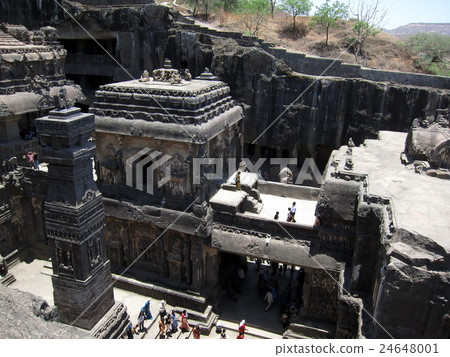 Elora Kailashanatha Temple Elora Kailashanatha Temple 24648001