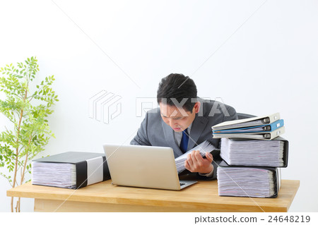 商人加班 24648219