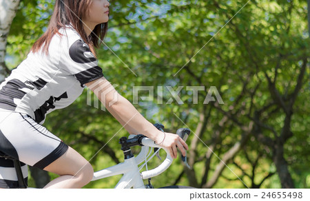 Road bike woman 24655498