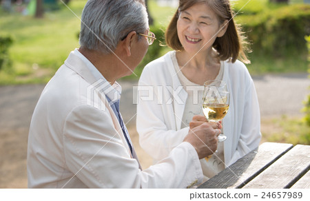 資深夫婦照料者圖像 資深夫婦照料者圖像 24657989
