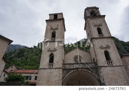 Kotor St. Trypen's Cathedral 24673761