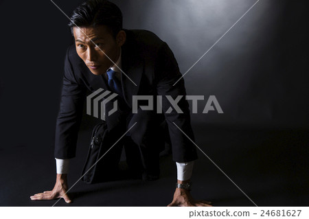 Businessman in a suit 24681627