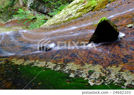 Cave of Dragon God (Uda City, Nara Prefecture) 24682103