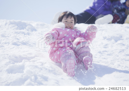 Snow girls girls 24682513