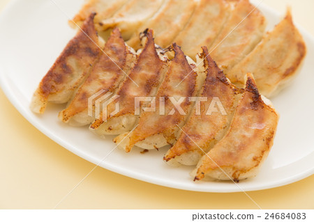 Grilled gyoza white back Grilled gyoza white back 24684083