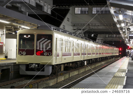 [SL] Keisei Matsudo Line/Shin-Keisei Line 8000 Series Train (3rd generation paint/Keisei Tsudanuma Station) 24689716