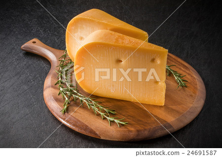 Gouda cheese 24691587