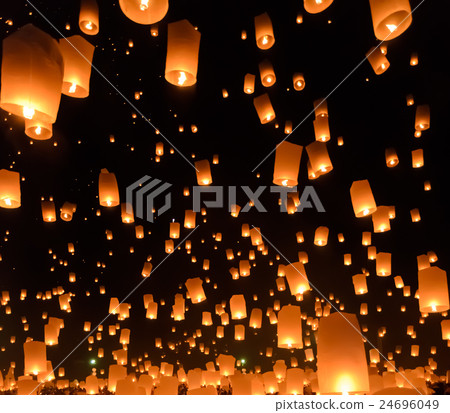 Sky lanterns festival in Chiang Mai, Thailan Sky lanterns festival in Chiang Mai, Thailan 24696049
