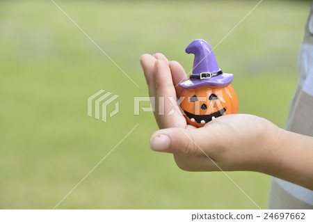 Halloween image 24697662