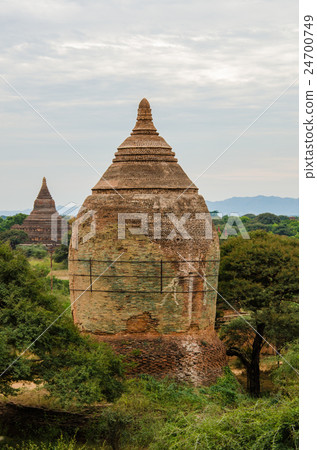 Ancient Ngakywenadaung Pagoda on plain of Bagan Ancient Ngakywenadaung Pagoda on plain of Bagan 24700749