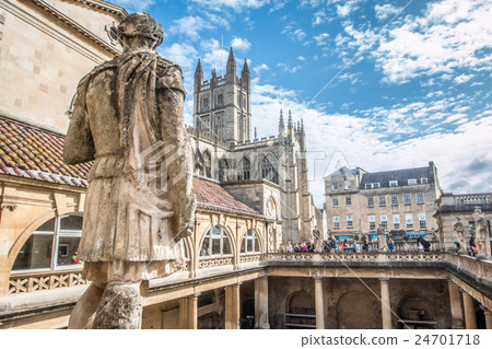 Old Roman Bath in Bath Spa England Old Roman Bath in Bath Spa England 24701718