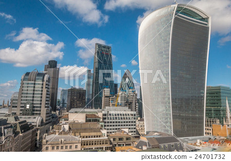 Walkie Talkie building in London 24701732