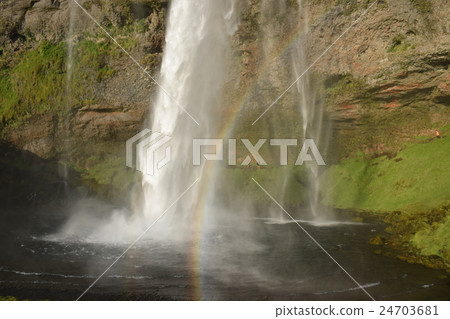 塞里雅蘭瀑布 24703681