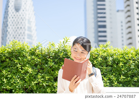 Business woman Business woman 24707887