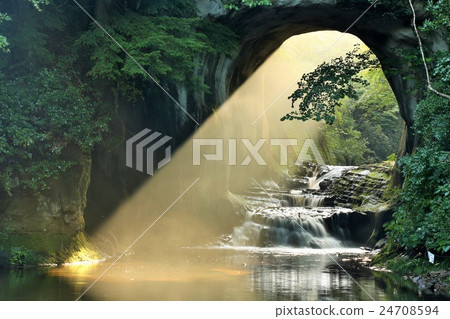 千葉密集瀑布瀑布美麗的早晨光點 24708594