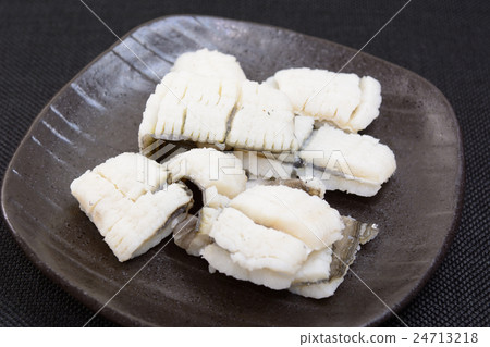 Delicious sea bass (boiled water) 24713218