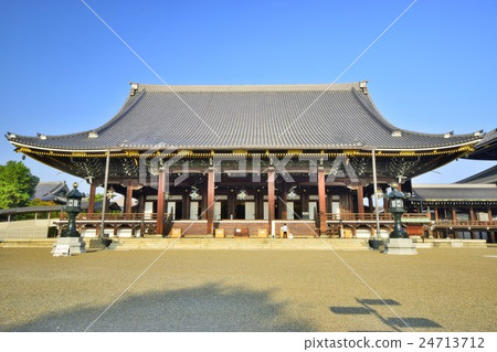 Higashi Honganji 24713712