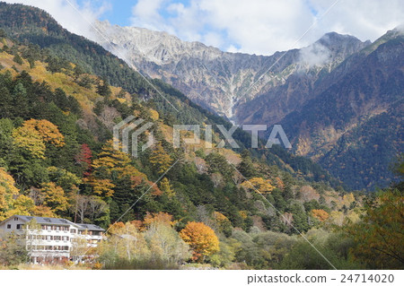 著色的山 著色的山 24714020