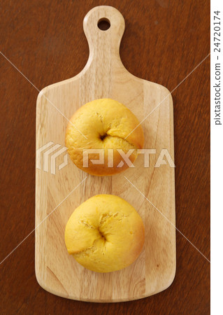 在家做南瓜百吉卷的麵包 24720174