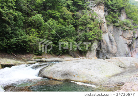 Mt. Fei Waterfall 24720677