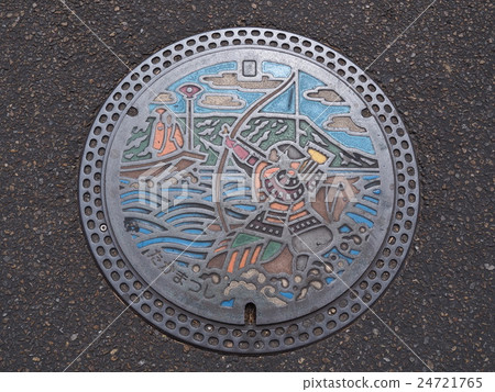 manhole cover in Takamatsu, Kagawa, Japan. manhole cover in Takamatsu, Kagawa, Japan. 24721765