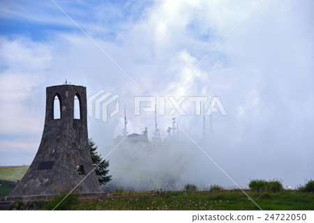A beautiful tower and a sky's royal head A beautiful tower and a sky's royal head 24722050